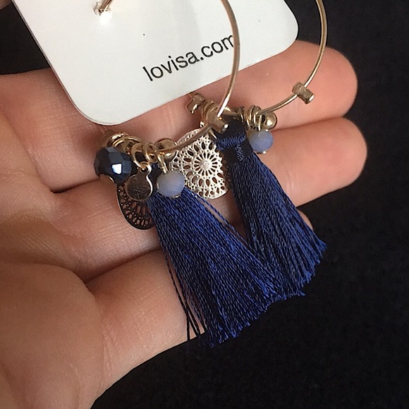 Lovisa Hoop Tassle Earrings - Picture 6 of 7